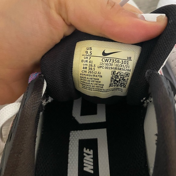 Nike Pegasus - Picture 4 of 4